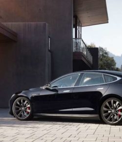 Tesla Motors: a most unlikely disintermediation