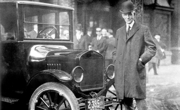 henry-ford-with-ford-model-t-photo-338228-s-1280x782